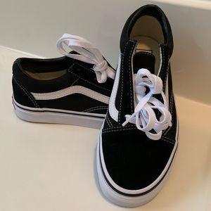 Brand new old skool vans, women’s size 6